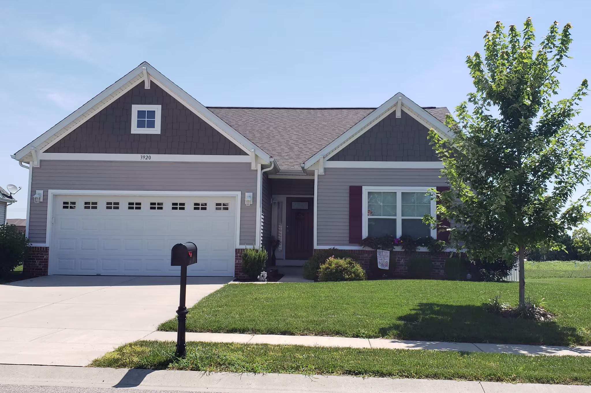 Exterior Photo - Whitney