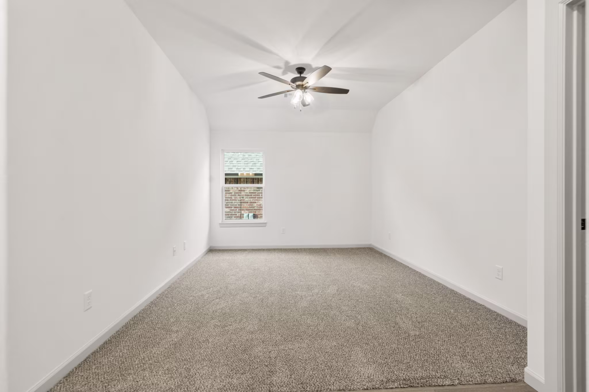 Juniper - Interior Photo 26