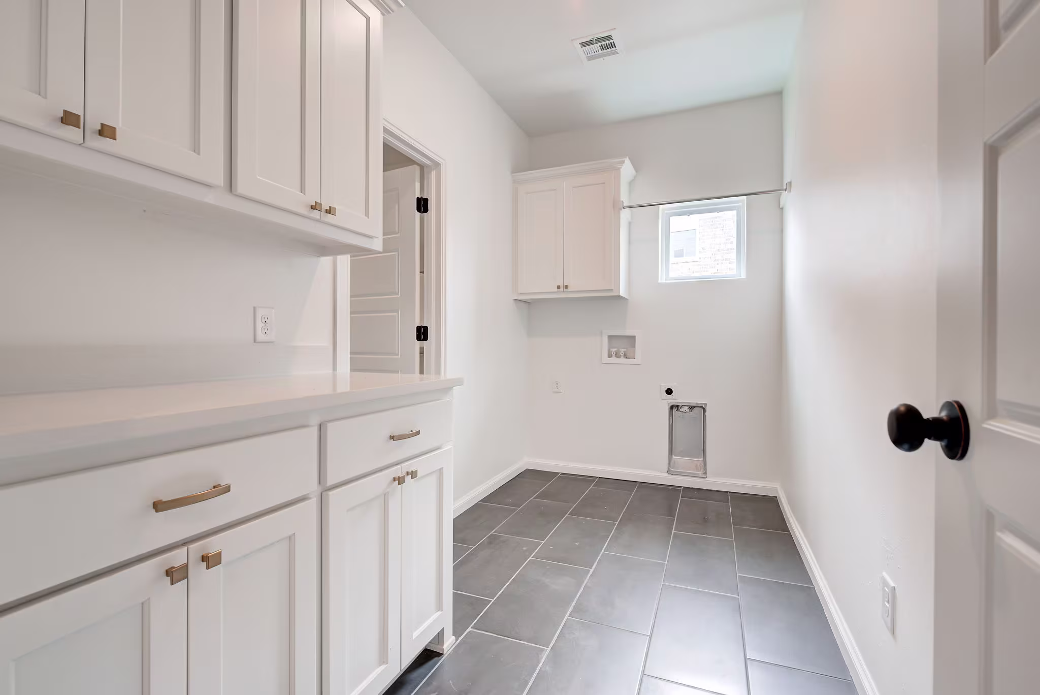 Windmill Point II - Interior Photo 27