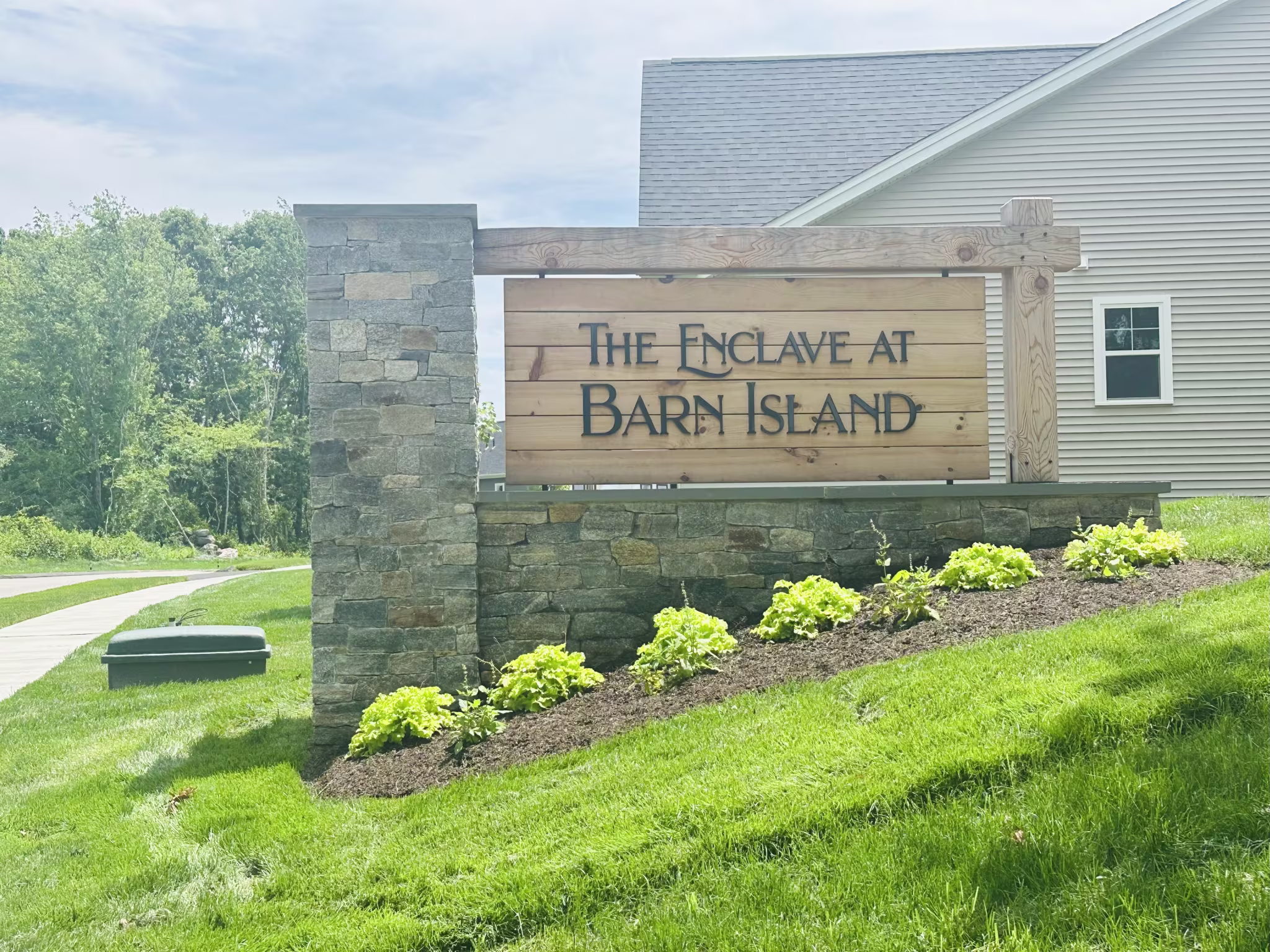 Thumbnail - The Enclave at Barn Island