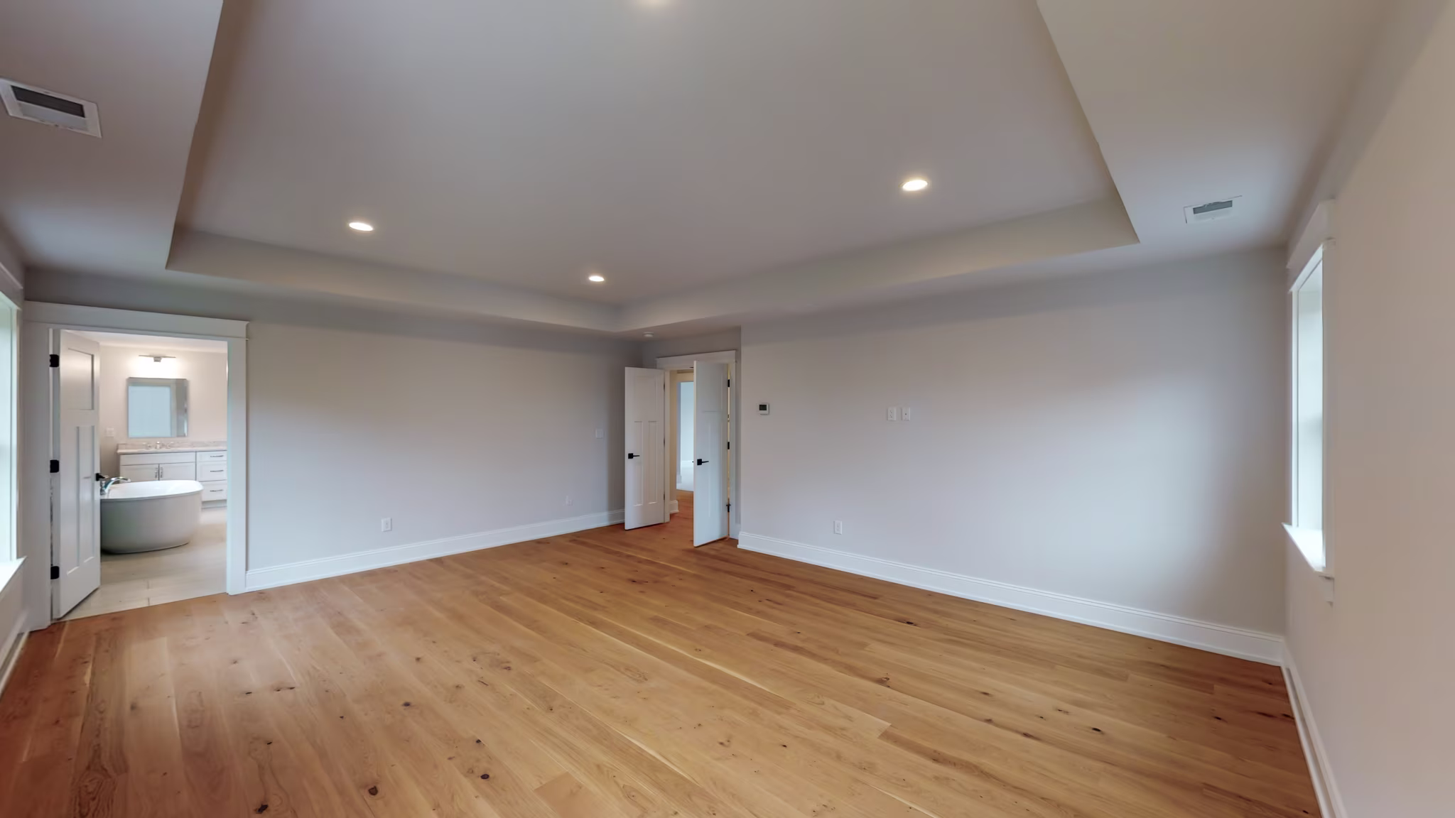 Highland - Interior Photo 16