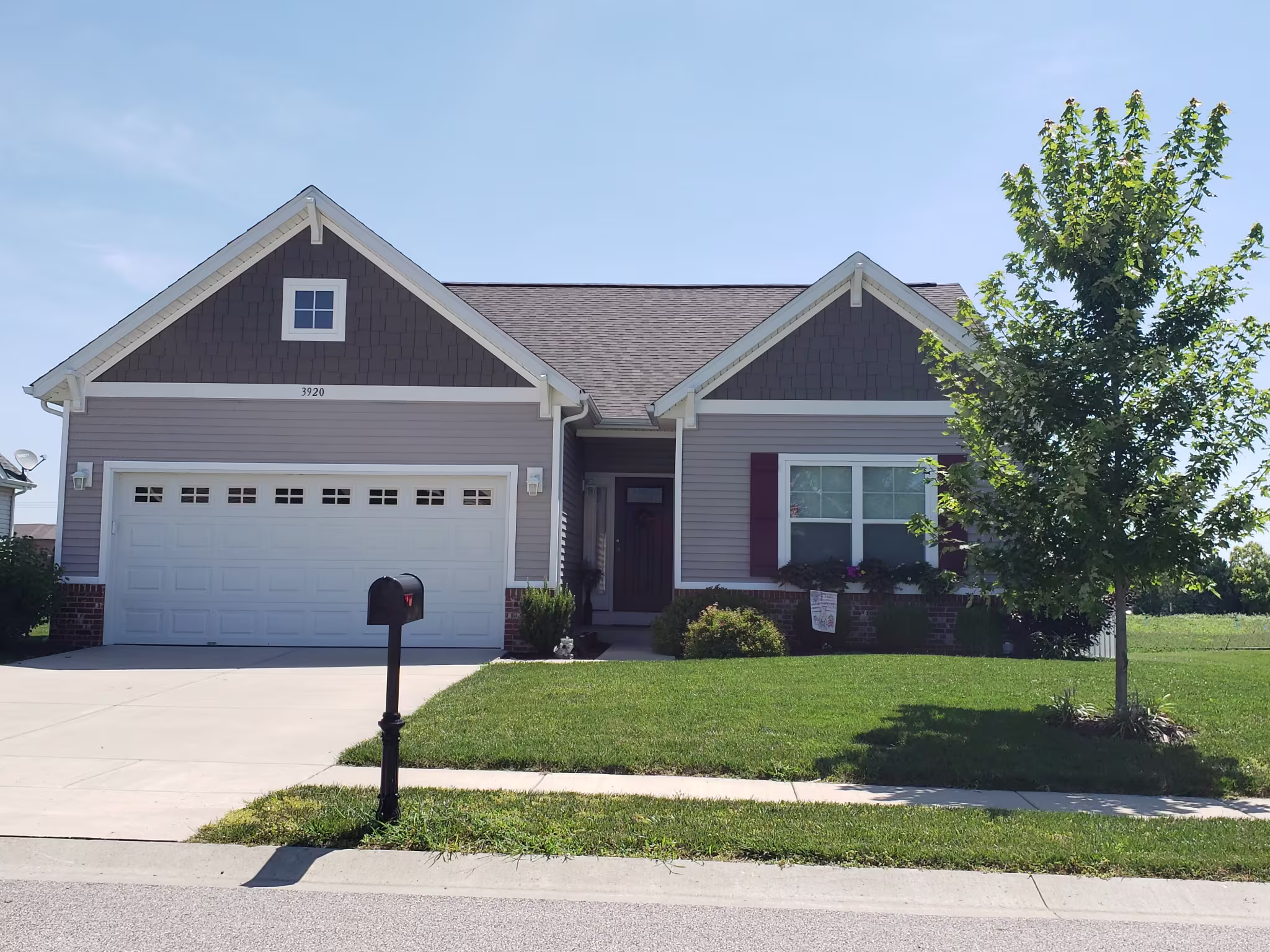 Whitney - Exterior Photo 2