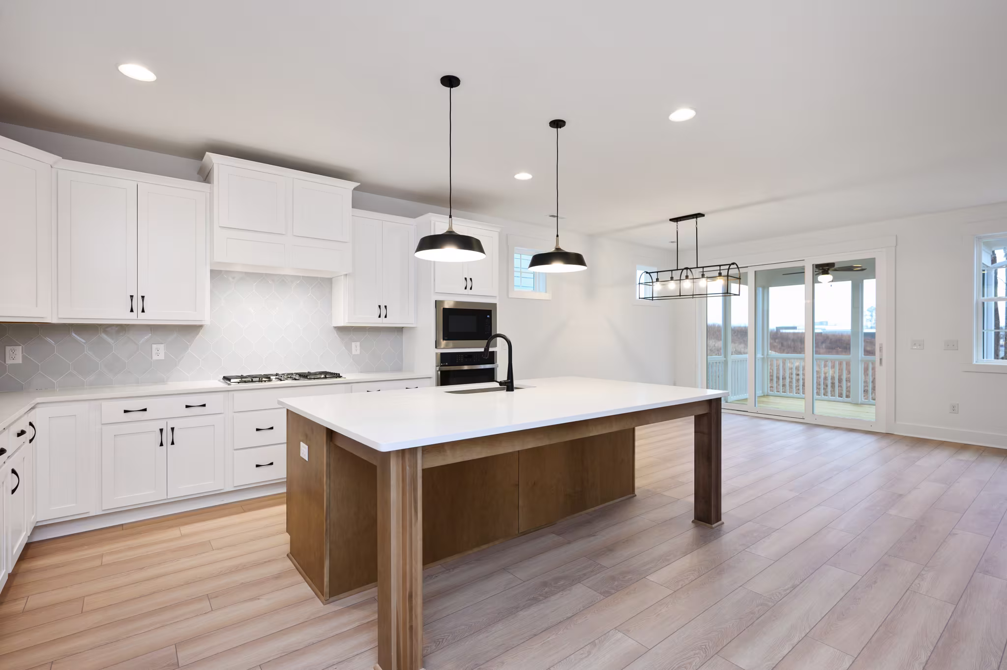 Beau - Interior Photo 19