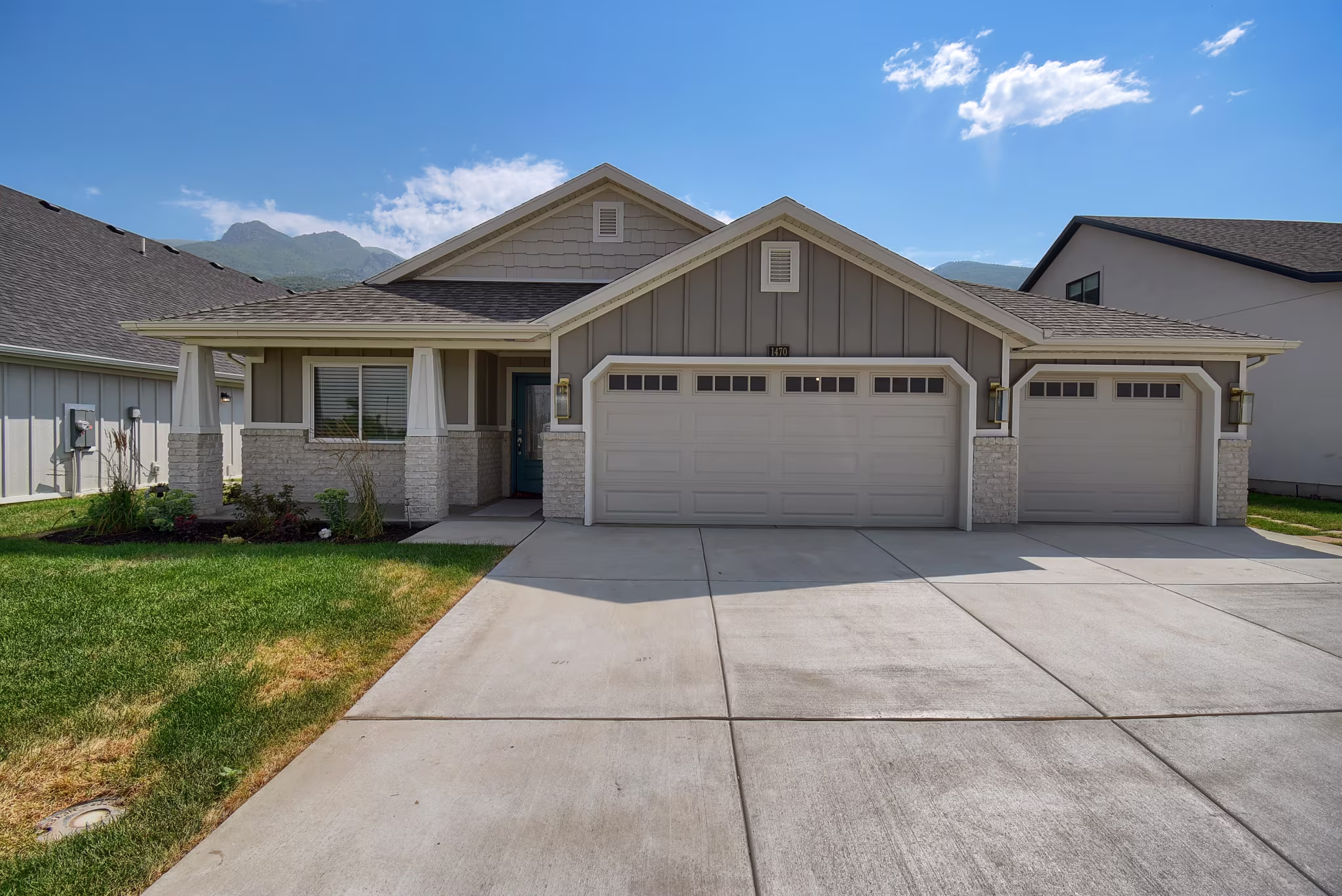 Ashmore - Exterior Photo 1