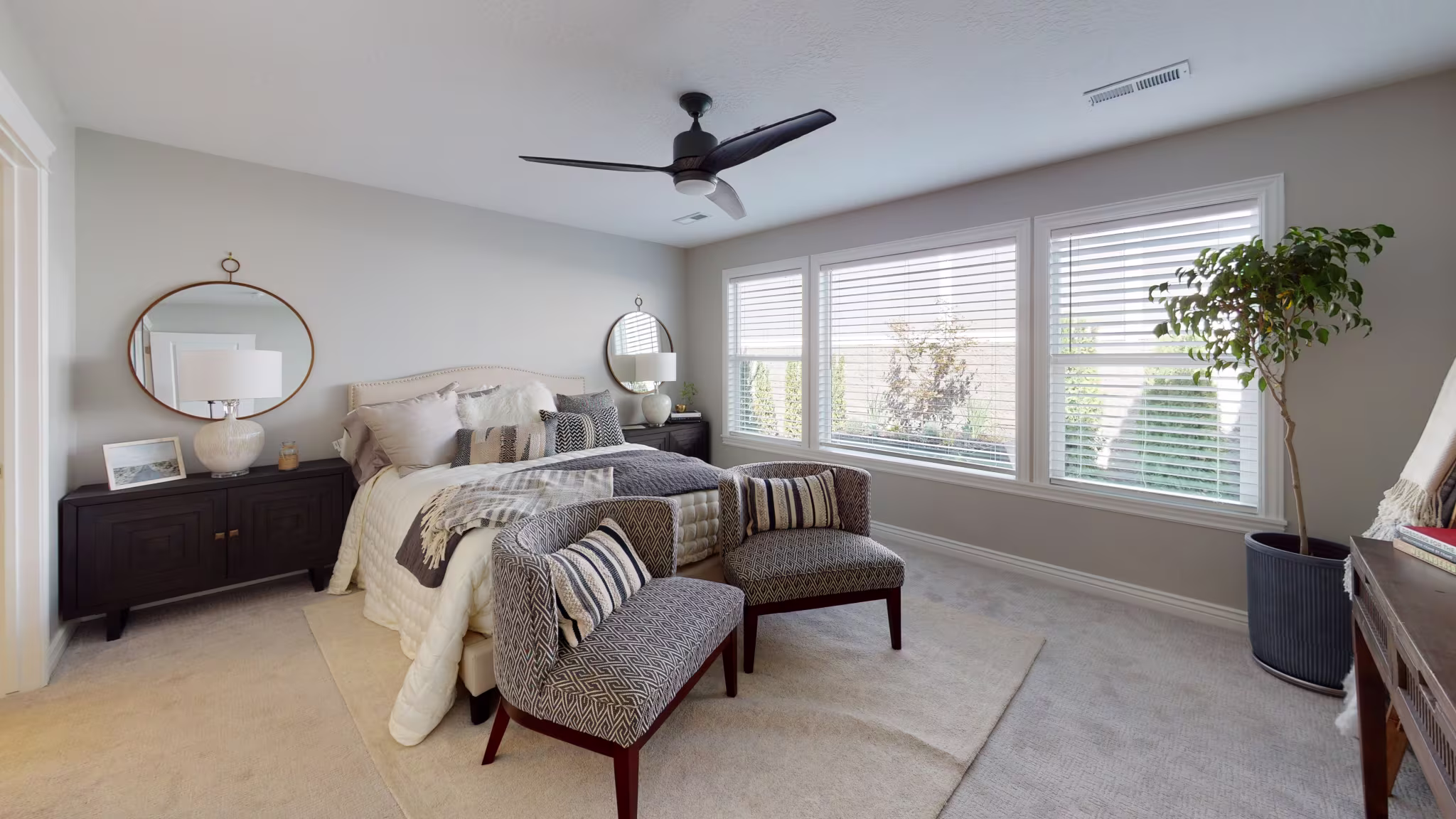 Ashmore - Interior Photo 5