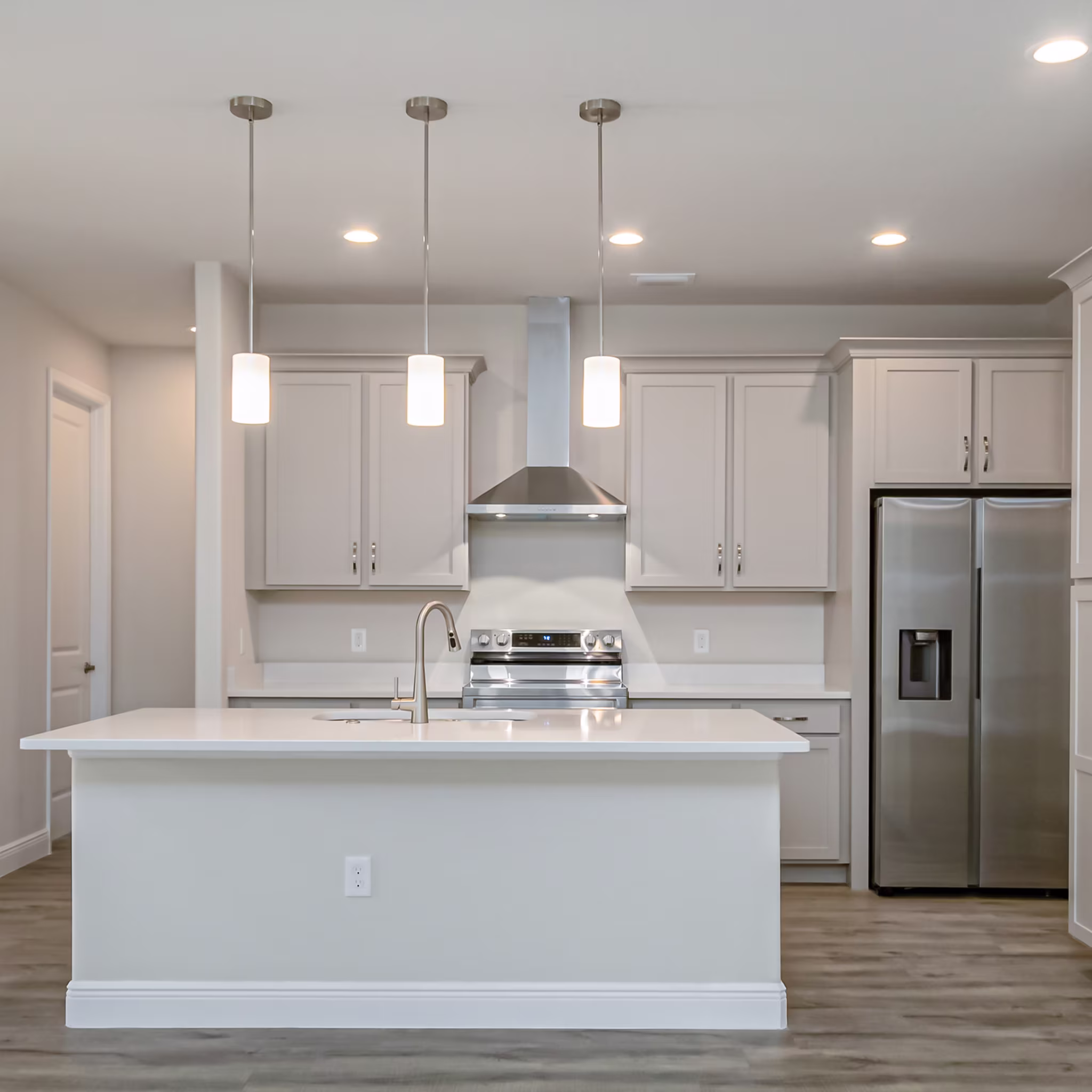 Kaia Front Load - Interior Photo 8
