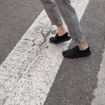 Toms