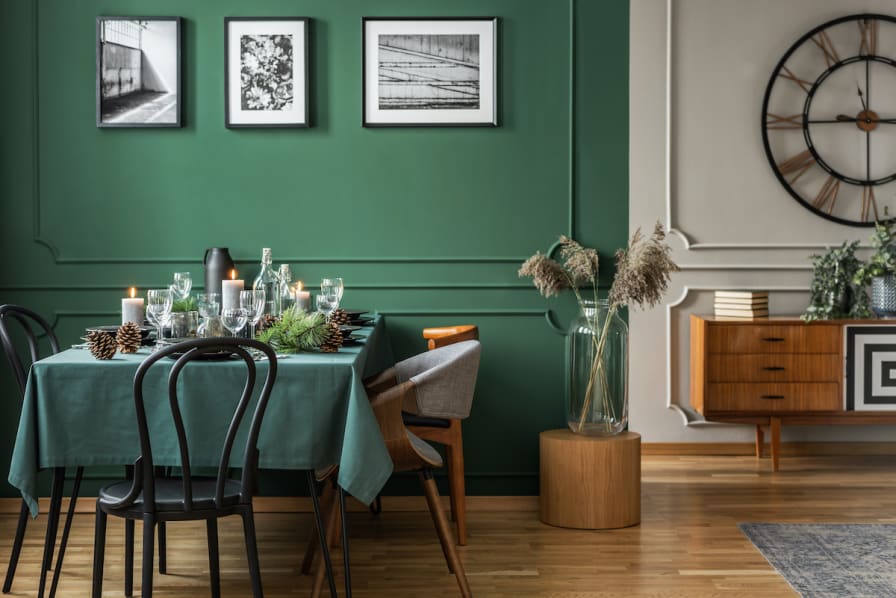 6 Easy Ways to Decorate with Emerald Green