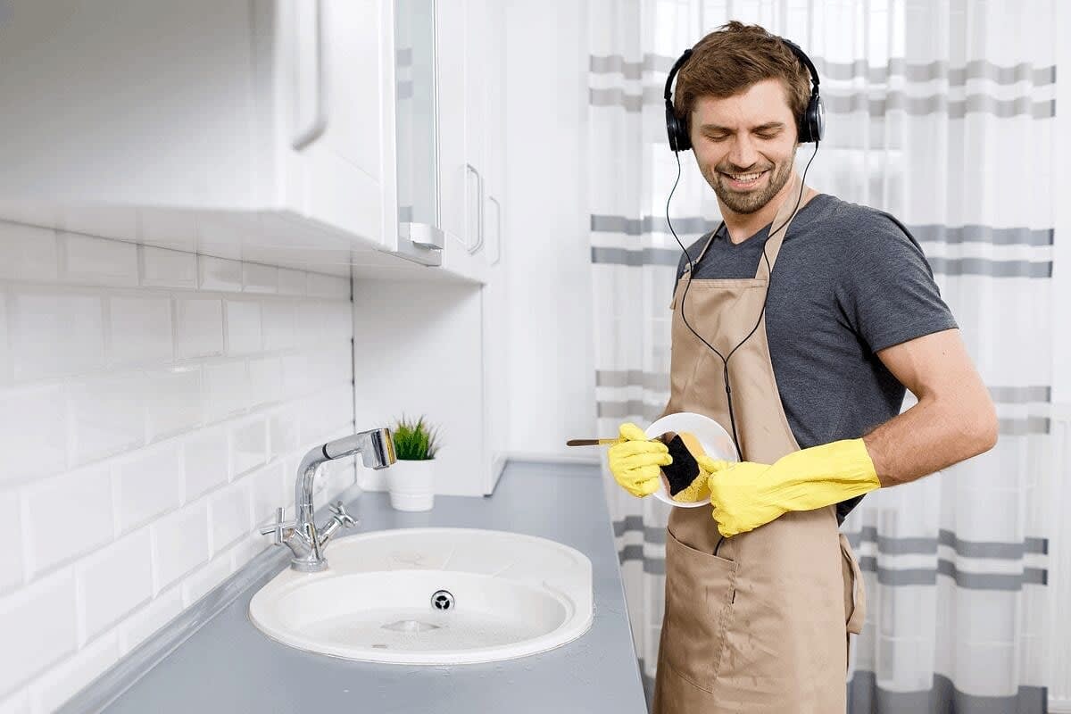 No Dishwasher? No Problem! Tools for Easy Dish Washing!