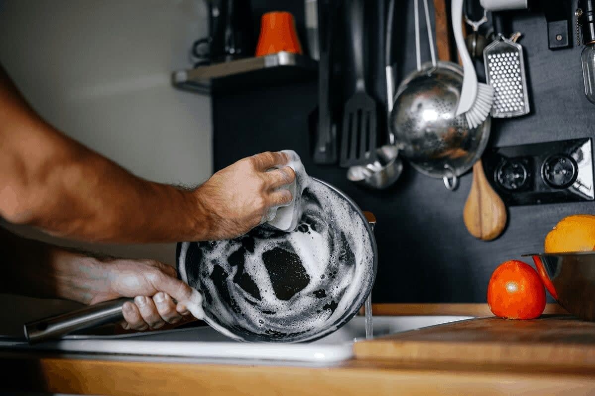 No Dishwasher? No Problem! Tools for Easy Dish Washing!