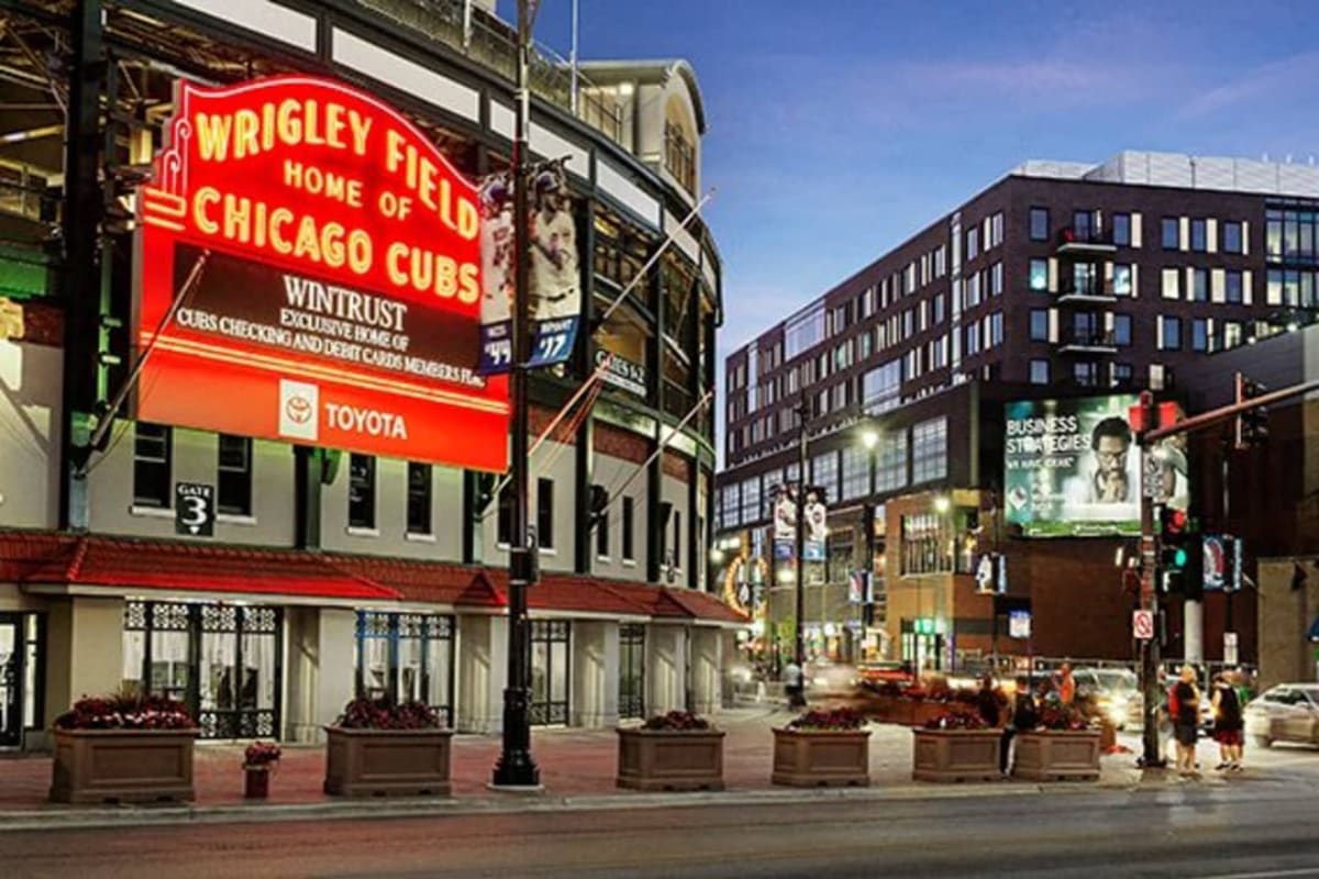 Cubs' City Connect unis honor Chicago's 77 neighborhoods