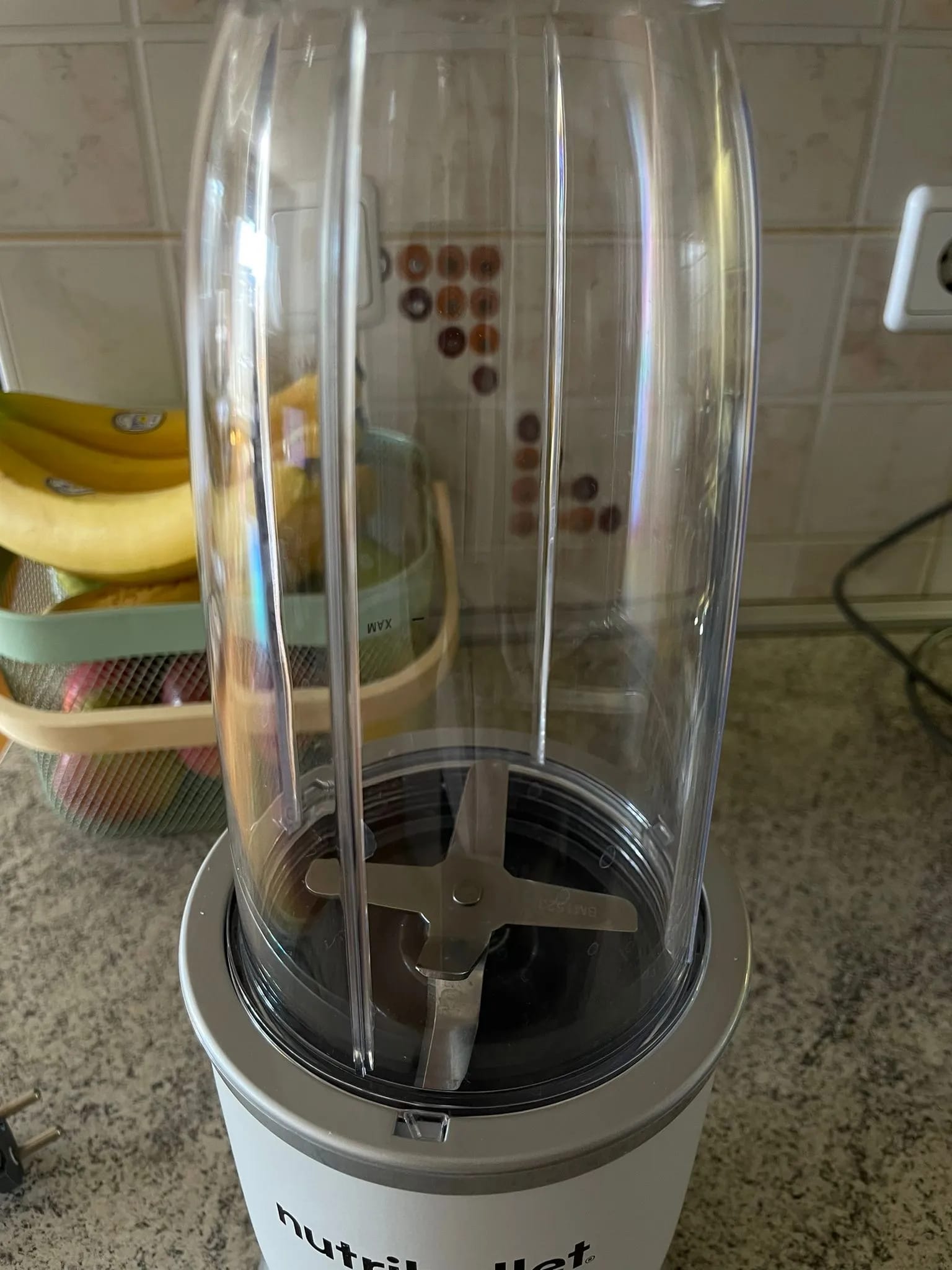 A blender sitting on top of a kitchen counter