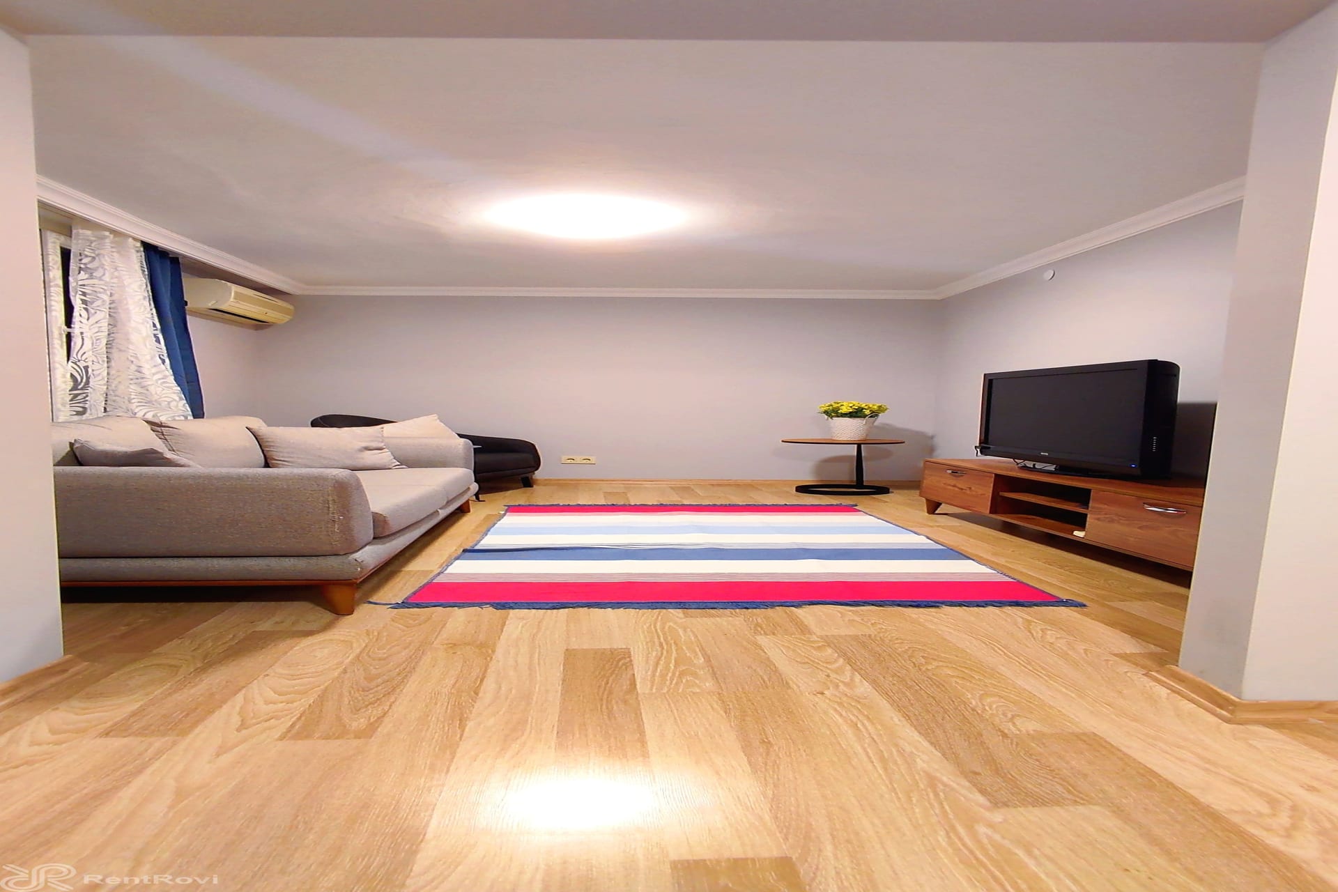 KADIKÖY MODA'DA LÜKS EŞYALI TERASLI DAİRE Apartment for Rent in
