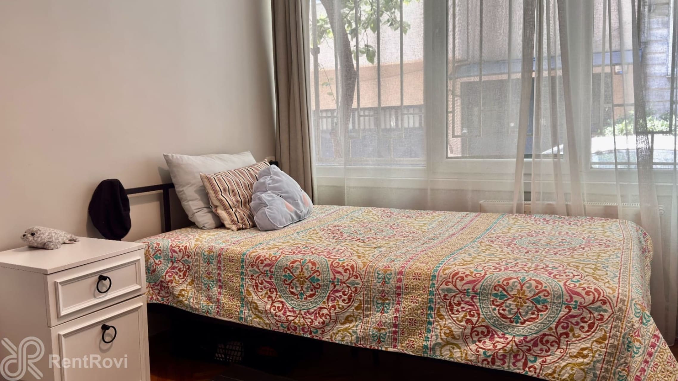 Cihangir'de Kiralık 3+1 Full Eşyalı Şık Daire | 3+1