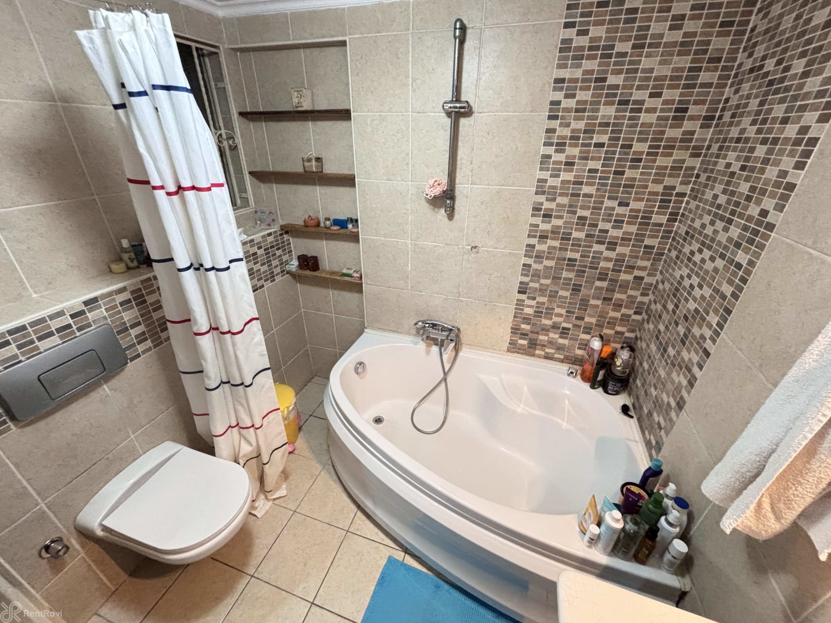 Kadıköy Moda'da 1+1 Bahçeli Eşyalı Dubleks Daire | 1+1