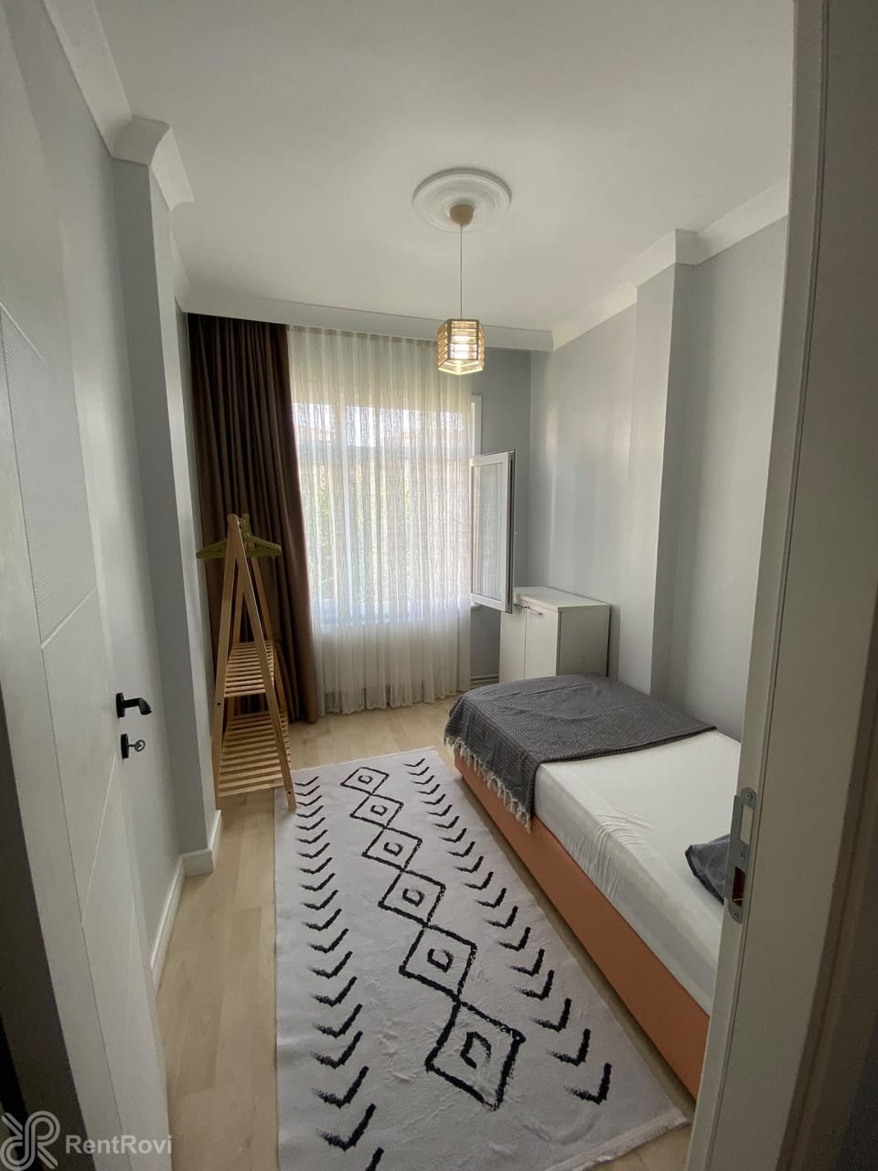 Süreyya Plajında Eylül Ayına Kadar Kiralık Eşyalı 3+1 Şık Daire | 3+1