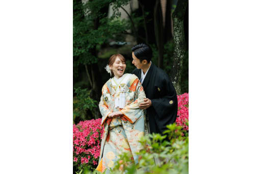 ご新婦様の後ろから