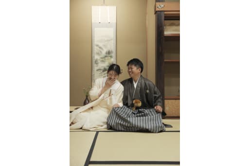 和室でお二人のショット