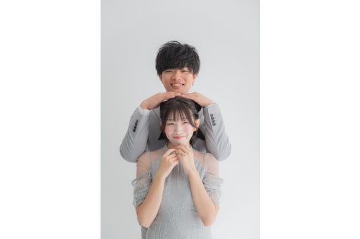 見ているこちらまで幸せ！ラブラブ全開ショット