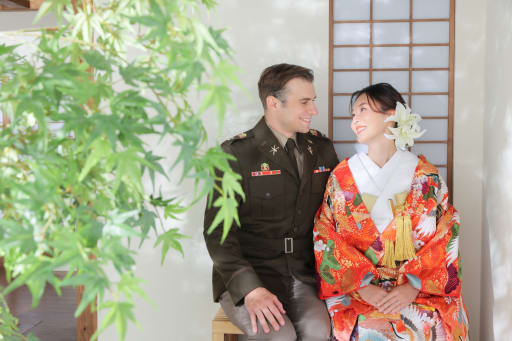 見つめ合って