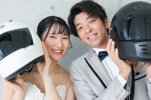 隙間から
