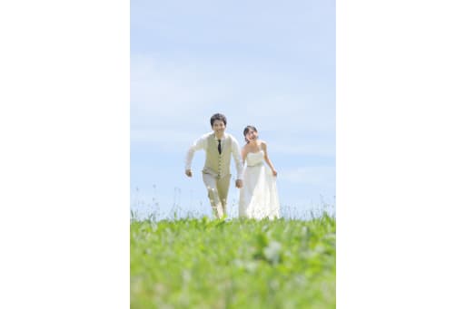 手を繋いで