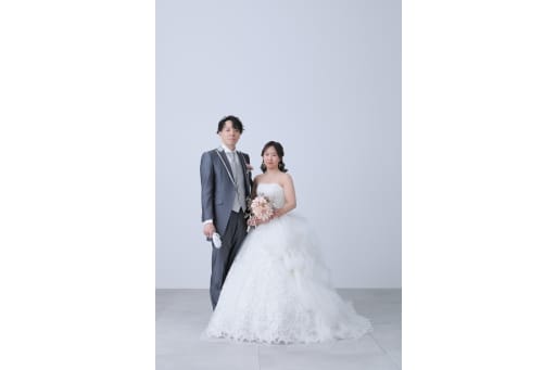 洋装では優しく柔らかなテイストで撮影させていただきました！！