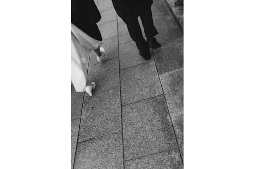 歩いて移動するからこその自然体