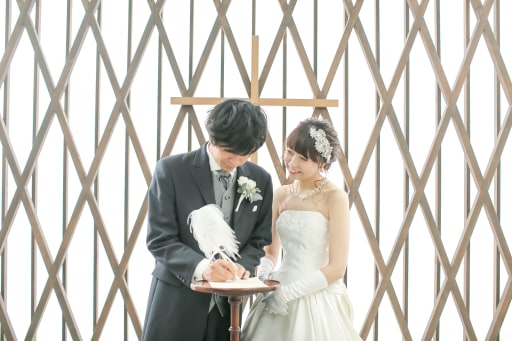 スタジオTVB京都店のチャペル・ハウススタジオプランには結婚証明書もついております。