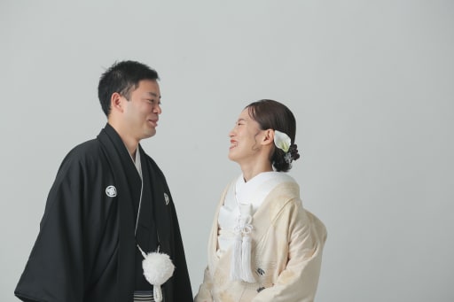 見つめ合うおふたり