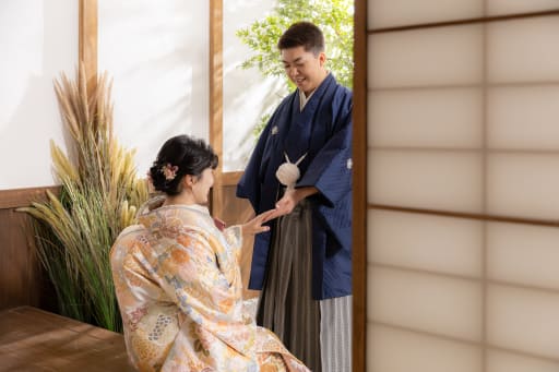 手を取り合って！