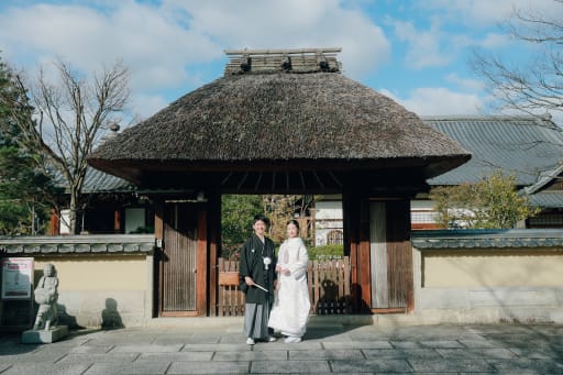 まずは立ち姿から