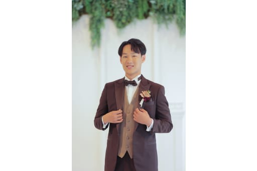 タキシードがとてもお似合いのご新郎様。