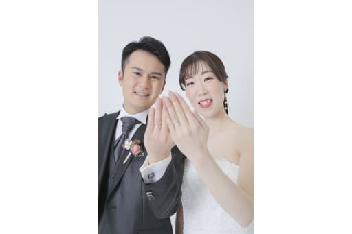 結婚しましたーポーズ！