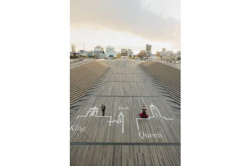 King,Juck,Queenを背景に広角で撮影♪