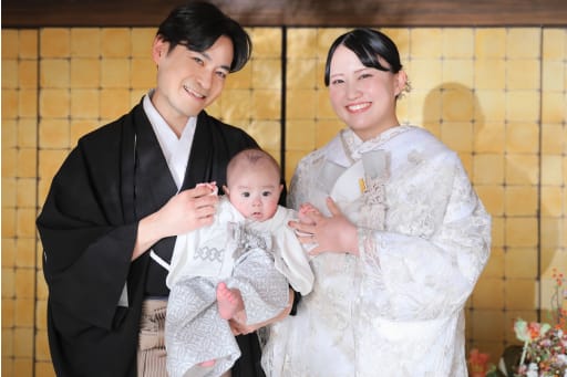 お揃いの衣装で