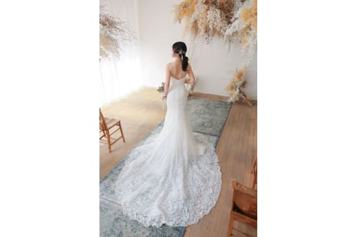 ドレスの魅力を活かして