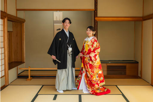 厳かな和室での佇まい