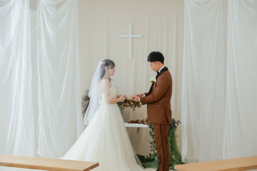 指輪交換シーンも！