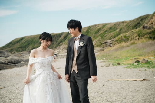   山とも