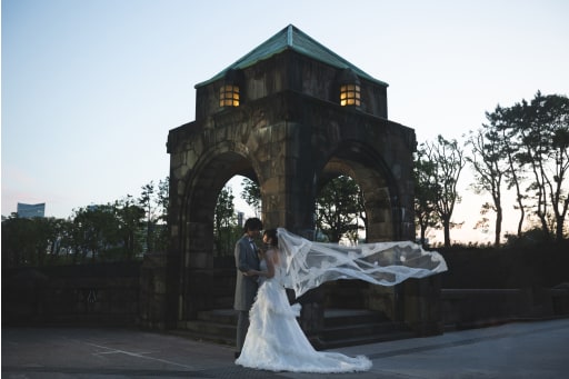 ベールを使ってこんなカットも。