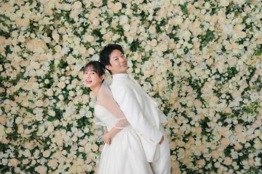 背中合わせ