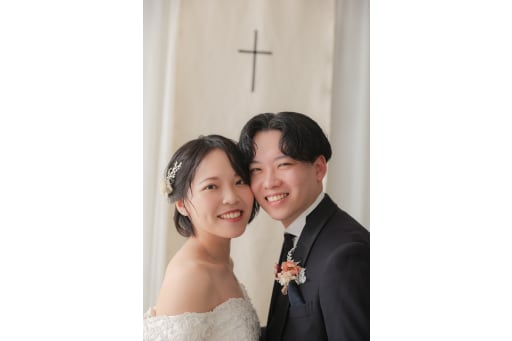 頬を寄せ合ってとびきりの笑顔！