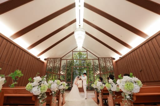 新郎様にはヴェールダウンを