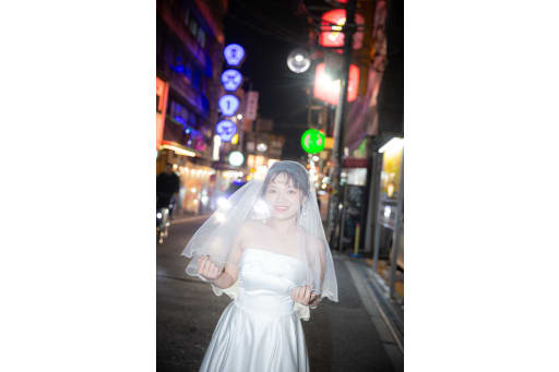 ヴェール越しの新婦様  