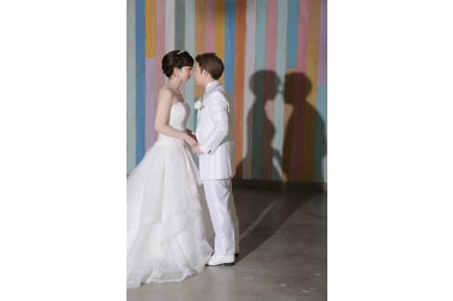 シルエットがくっきり出るライティングに変えて、影遊びタイム！