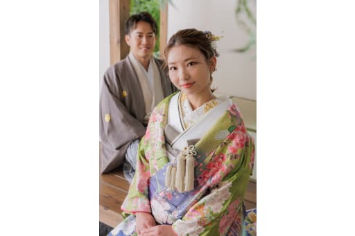 新婦様を見つめる新郎様♡