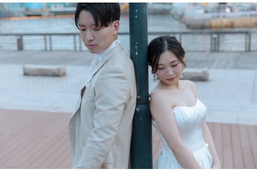 背中合わせでのショット！