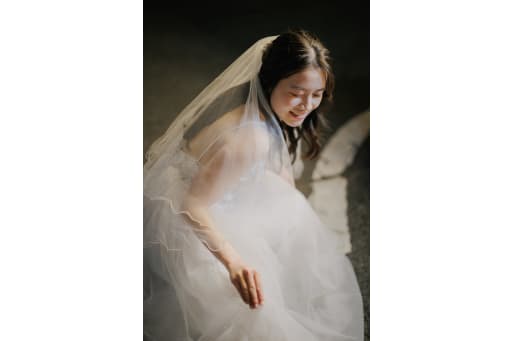 ベールをつけて