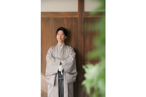 新婦さんを待つ...